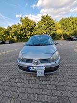 Renault Megane Scenic - Renault Megane aus 2005 mit Diesel-Antrieb