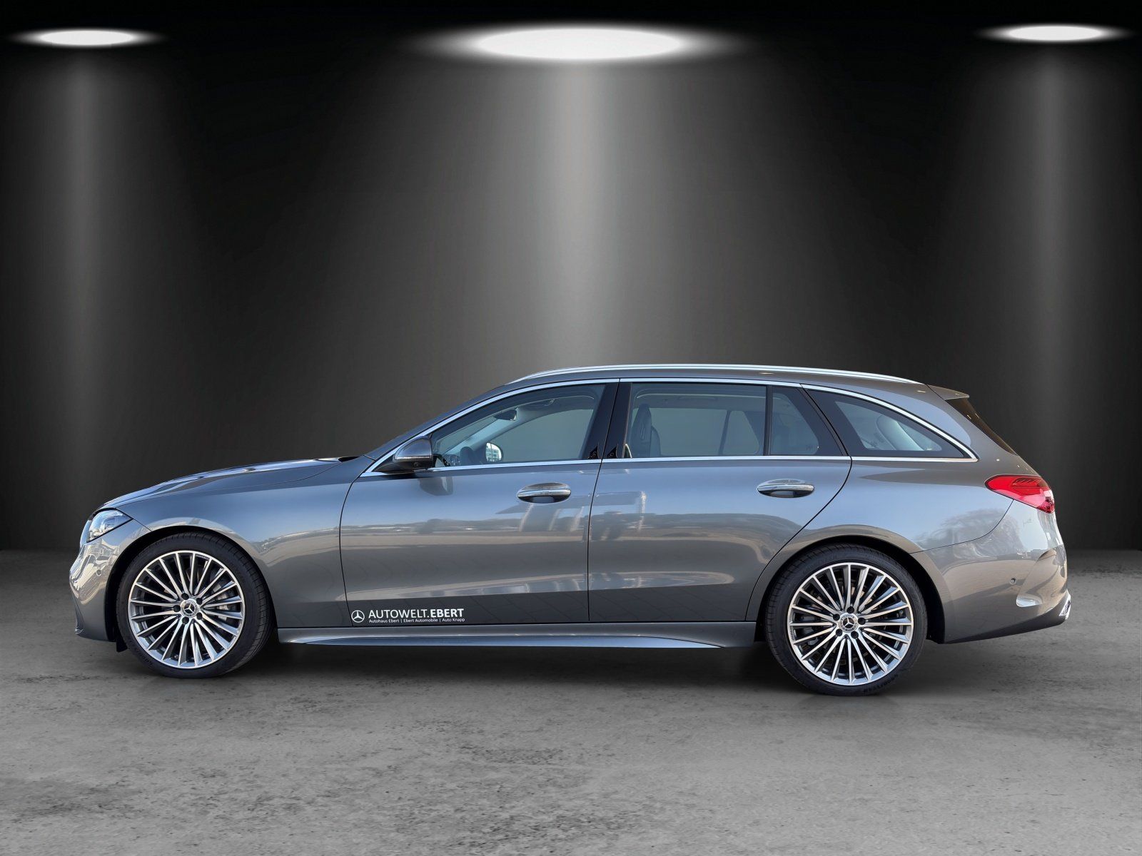 Fahrzeugabbildung Mercedes-Benz C 300 d T EDITION AMG 360° AHK KEYGO PANO MEMORY