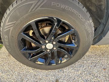 Land-Rover Discovery Sport - 8