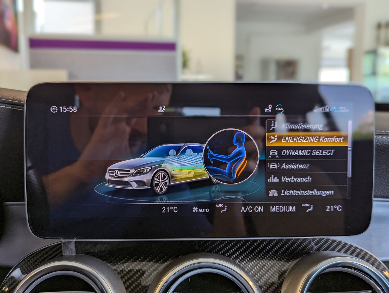 MERCEDES-BENZ C 300 d AMG Multbeam Burmester Memory designo 19 - Image 25