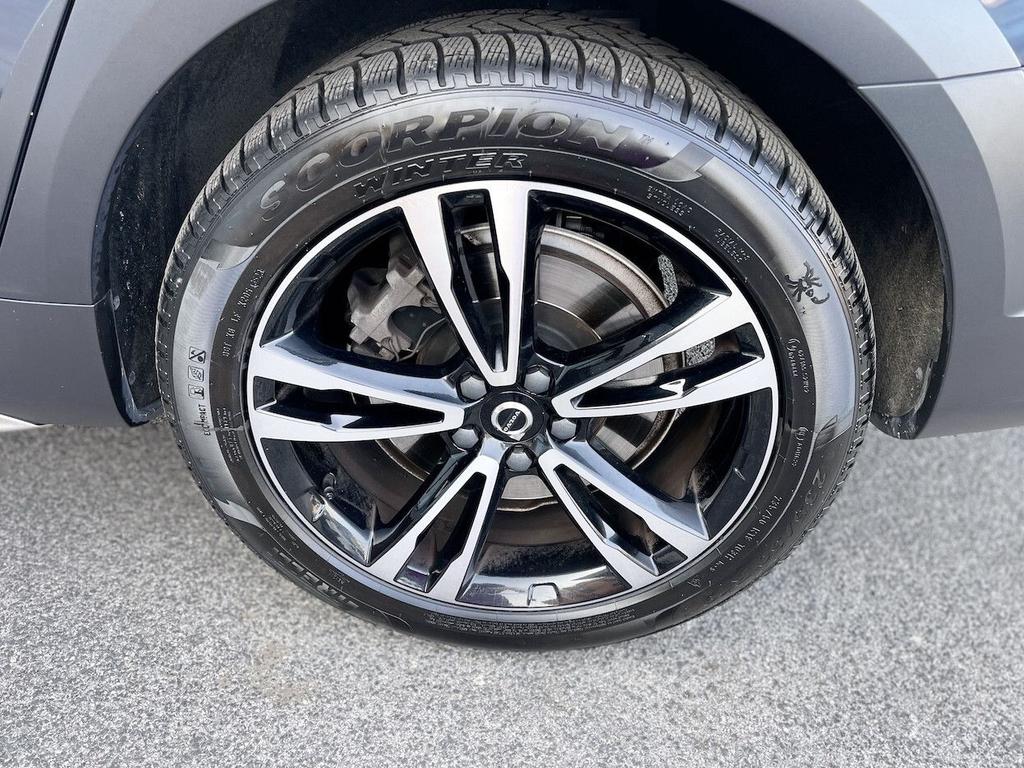 Volvo V90 Cross Country