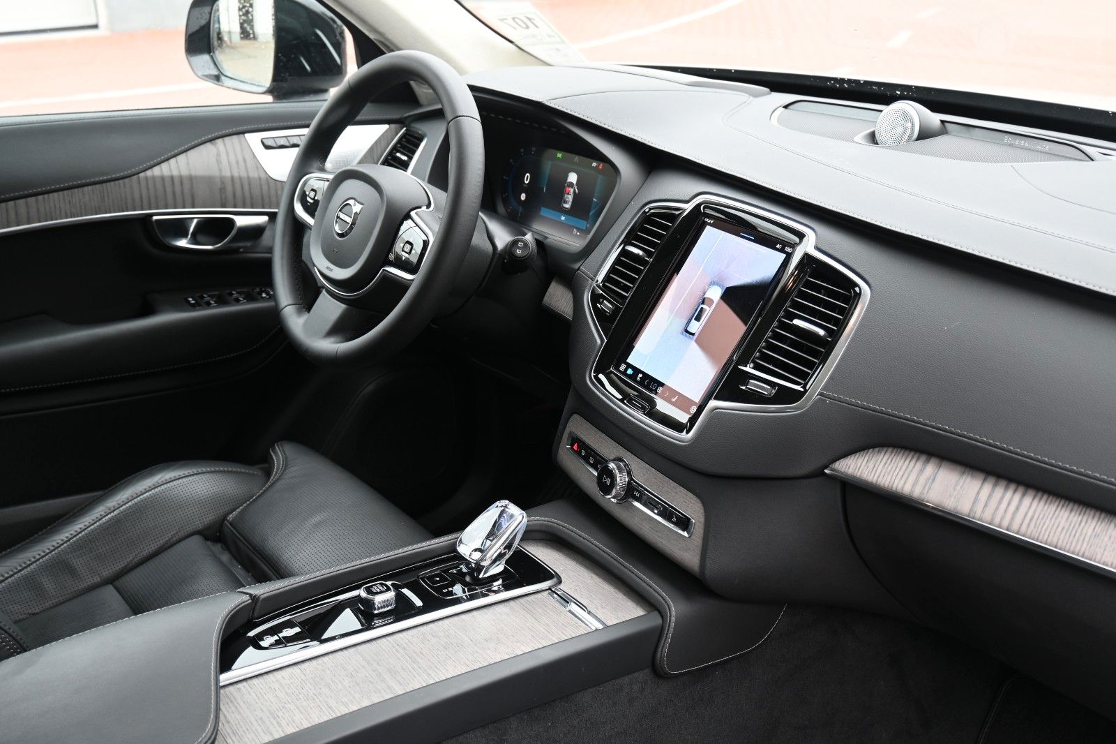 Fahrzeugabbildung Volvo B5 AWD Ultimate Dark *HUD*B&W*LUFT*MASS*AHK*