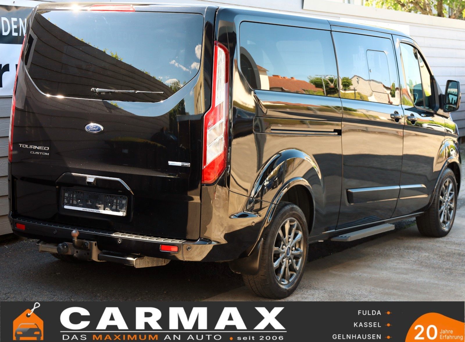 Fahrzeugabbildung Ford Tourneo Custom TITANIUM X 8 Si,Leder,Navi,Xenon