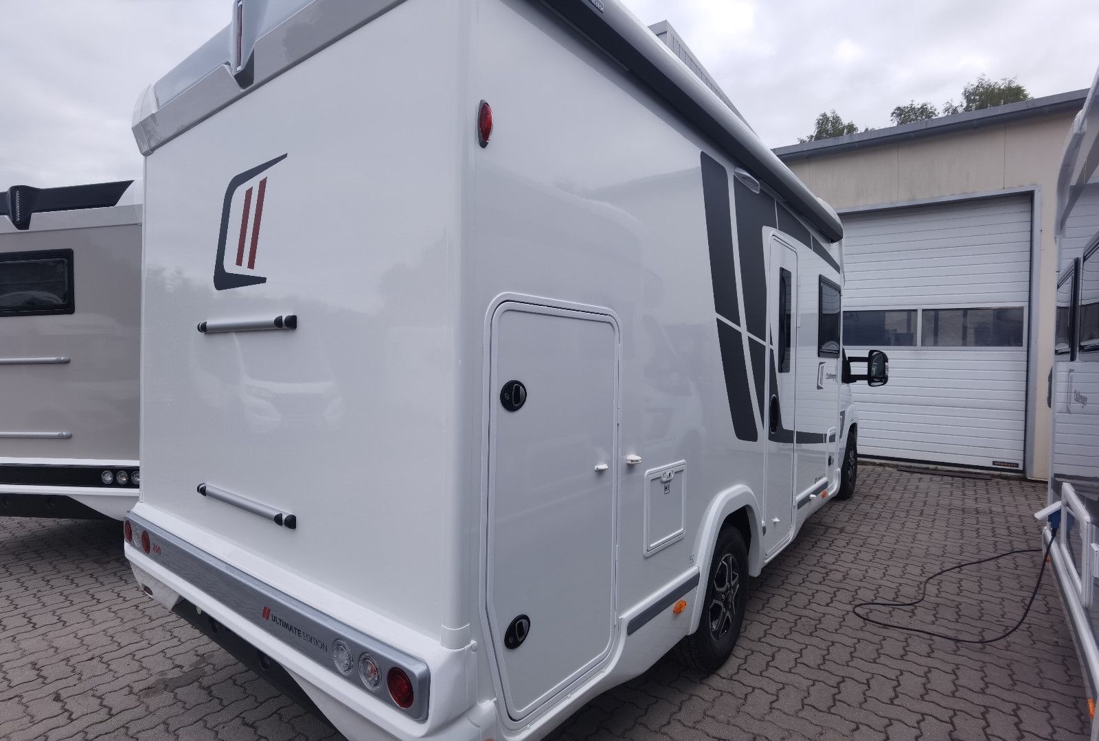 Fahrzeugabbildung Challenger 260 Ultimate Edition