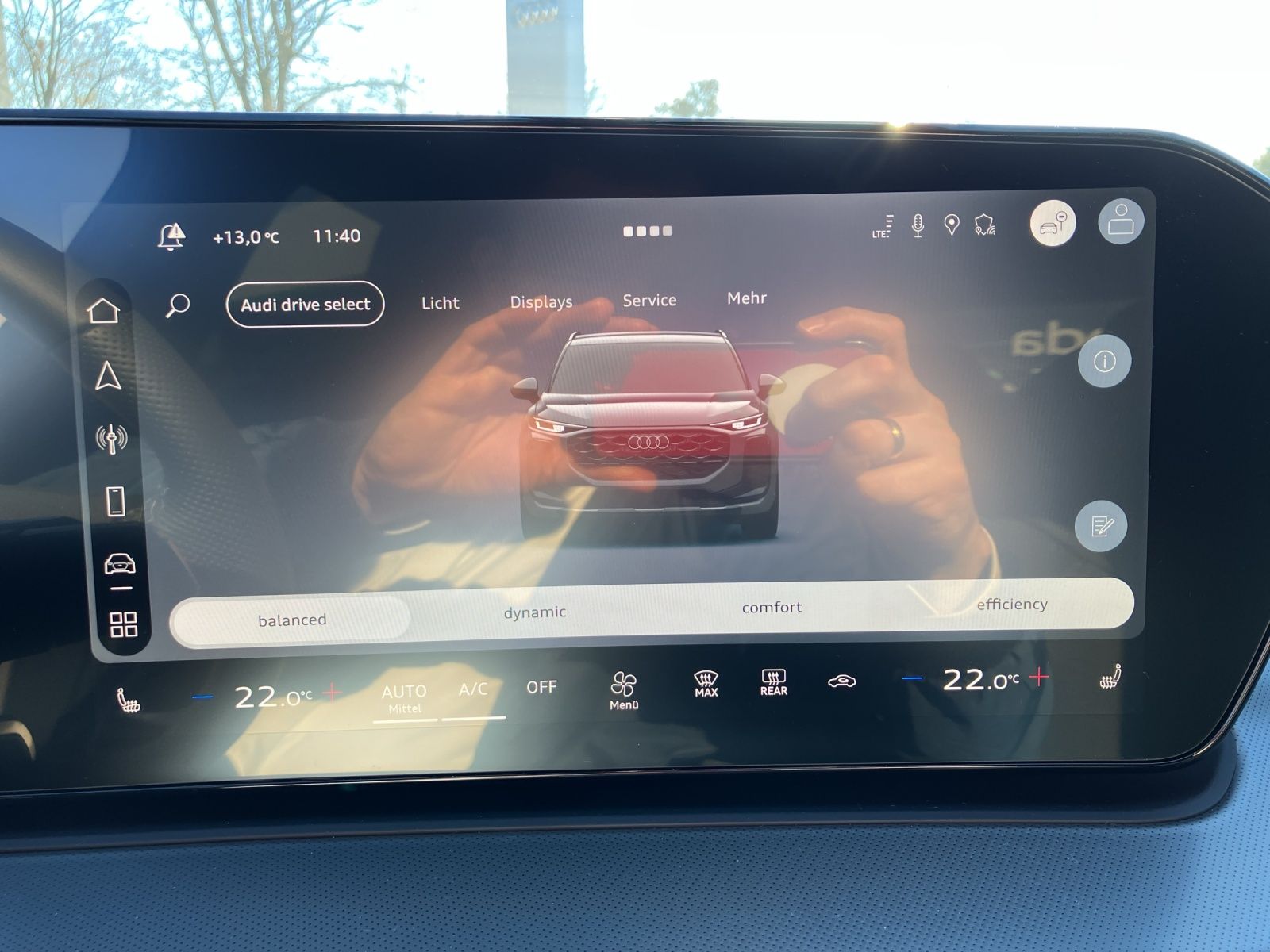 Fahrzeugabbildung Audi Q3 TFSI S tronic MATRIX S line AREA VIEW