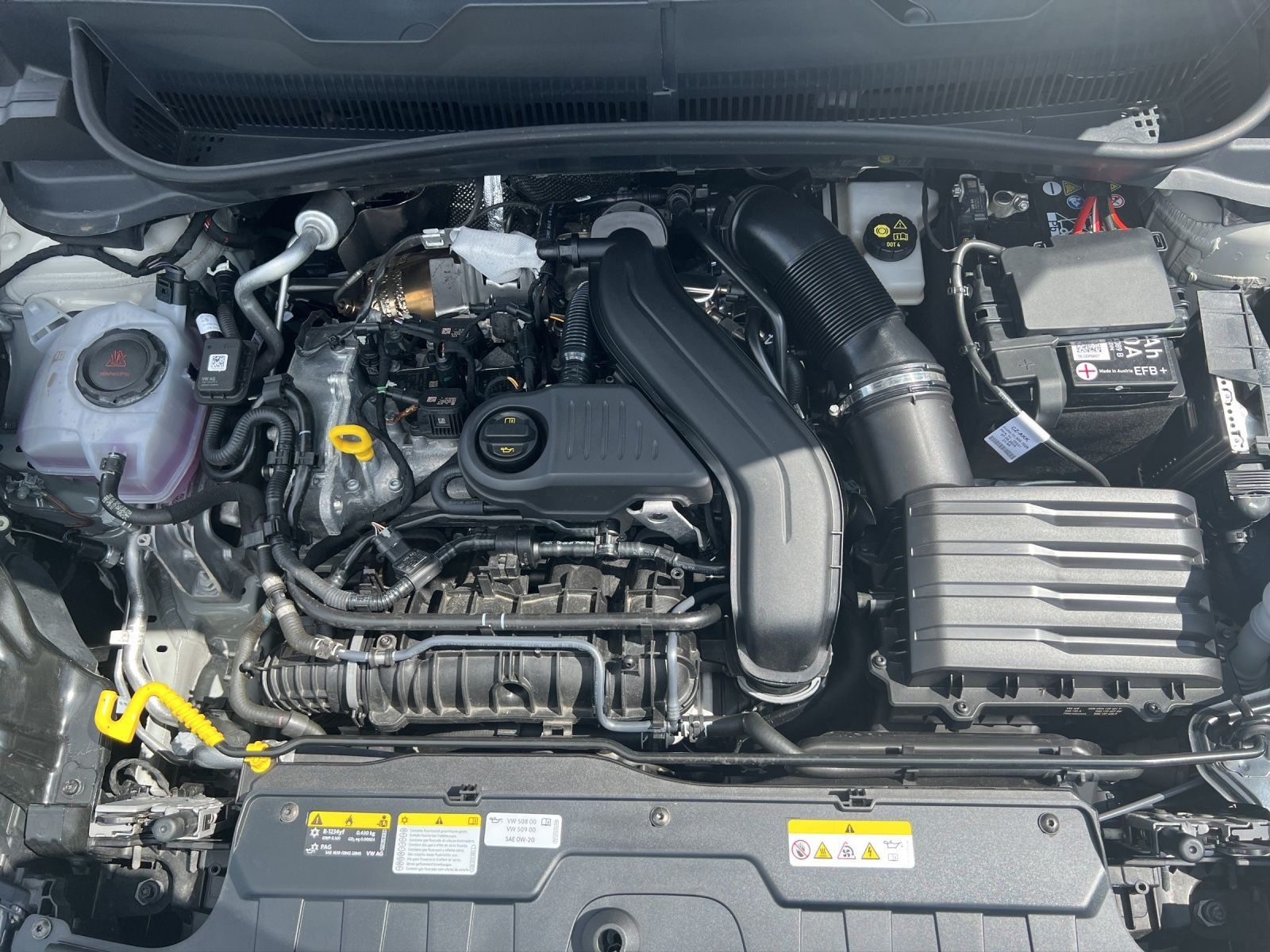 T-Cross Style 1.5 TSI DSG AHK*ACC*Navi*CarPlay