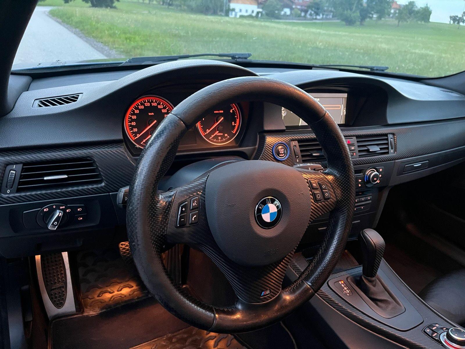 BMW 330 2009 — photo 6