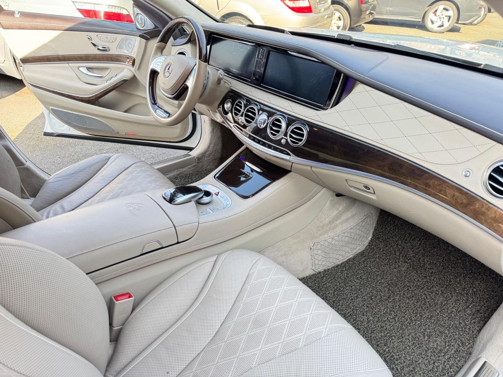Mercedes-Benz Maybach 