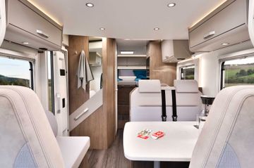 Carado T 448 PRO+ Markise Navi Kamera Smart TV