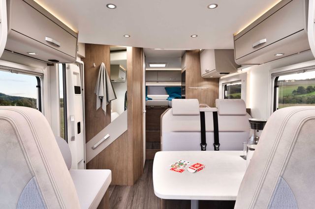 Carado T 448 PRO+ Markise Navi Kamera Smart TV