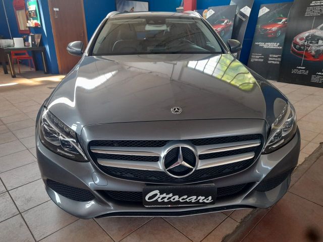 MERCEDES-BENZ C 220