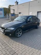 BMW 318i - Xenon, LCI Navi, Pano, Sitzheizung - BMW 318 in Oberhausen
