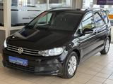 Volkswagen Touran CLBMT Auto Leder Navi Frontassist LED AHK - VW Touran Gebrauchtwagen in Hannover