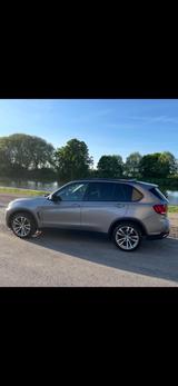 BMW X5 xDrive30d BMW Garantie Sportpaket M Felgen  - BMW X5 in Duisburg