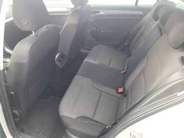 Volkswagen Golf - 7