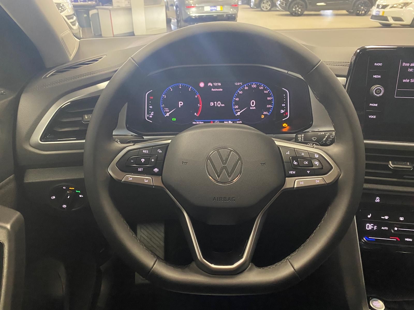 Fahrzeugabbildung Volkswagen Golf Variant 2.0 16V T FSI R BMT/Start-Stopp 4Mo