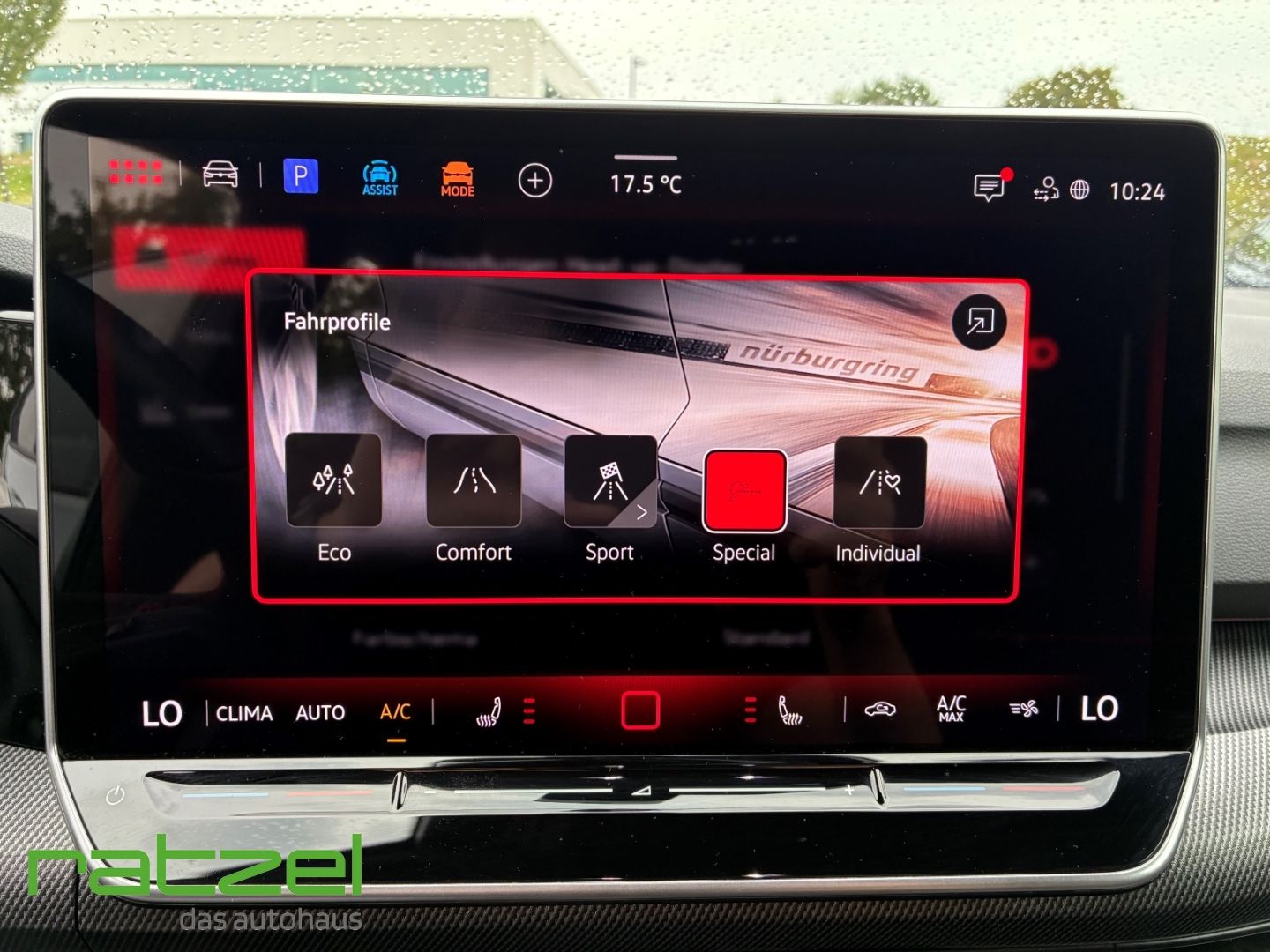 Fahrzeugabbildung Volkswagen Golf GTI Clubsport DSG Akrapovic DCC Navi HUD Ar