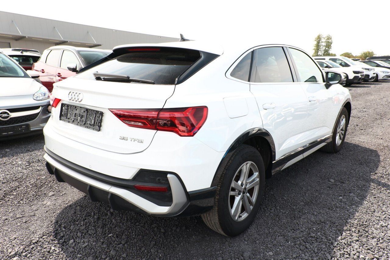 Audi Q3 Sportback 35 1.5 tfsi S line edition s-t imagem 2