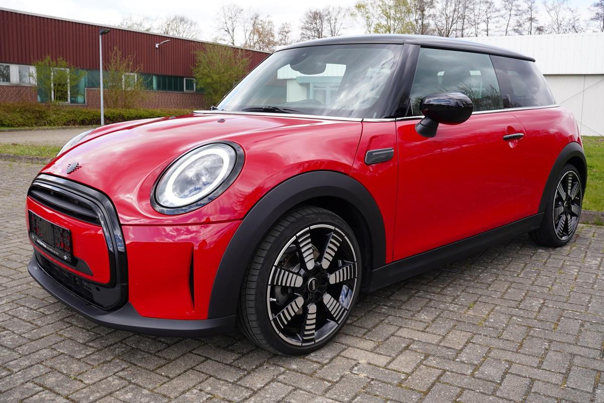 MINI Cooper  Aut. Mini Yours Trim - Navi-Leder-Kamera