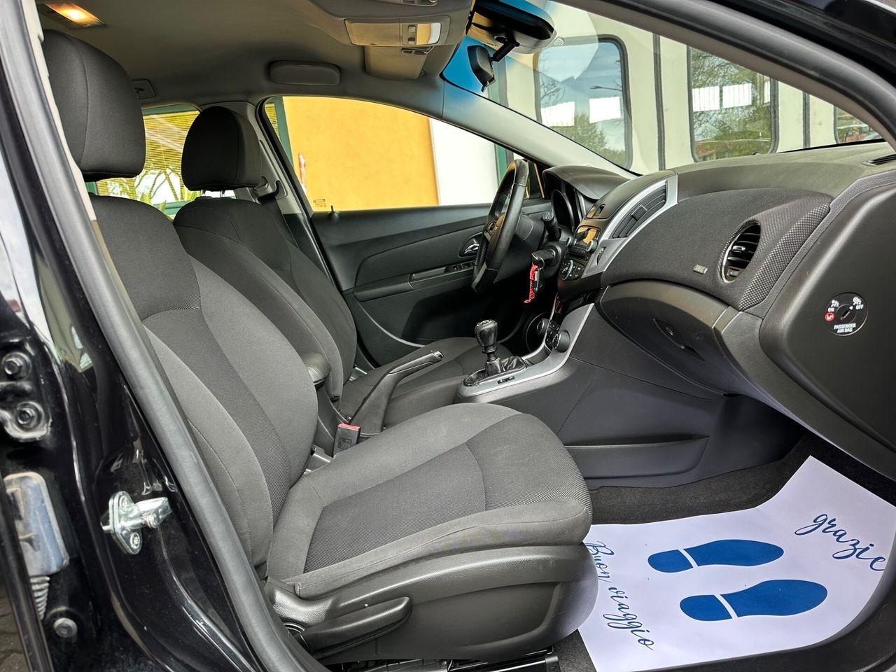 Chevrolet Cruze 2013 — photo 13