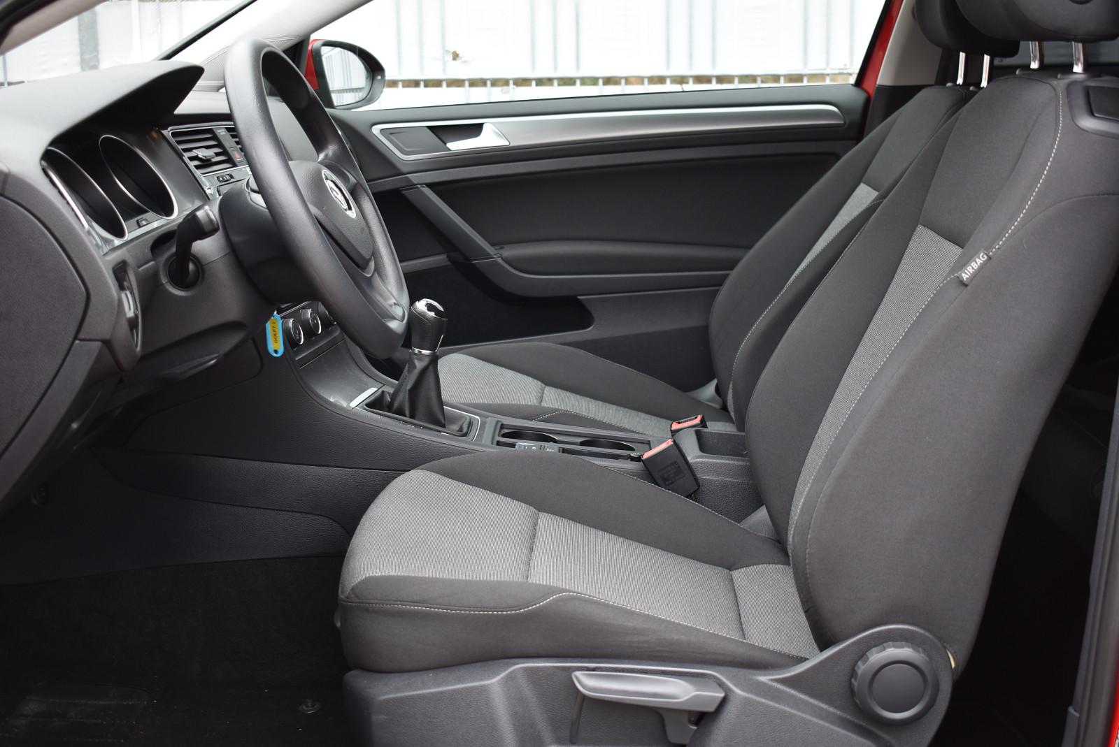 Volkswagen Golf VII Trendline 2.Hand erst 81000KM Tüv NEU