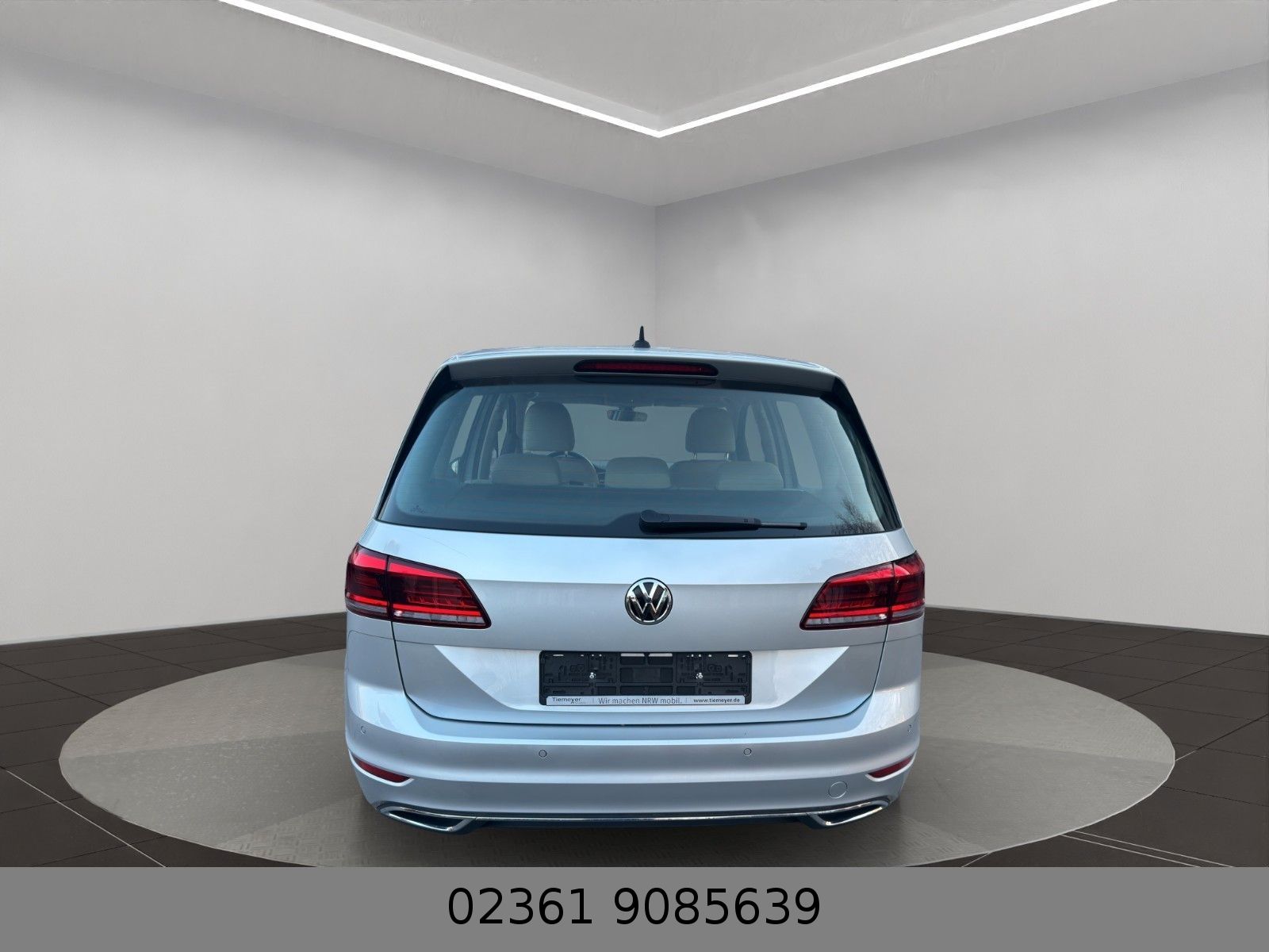 Fahrzeugabbildung Volkswagen Golf Sportsvan VII Highline Automatik/Navi