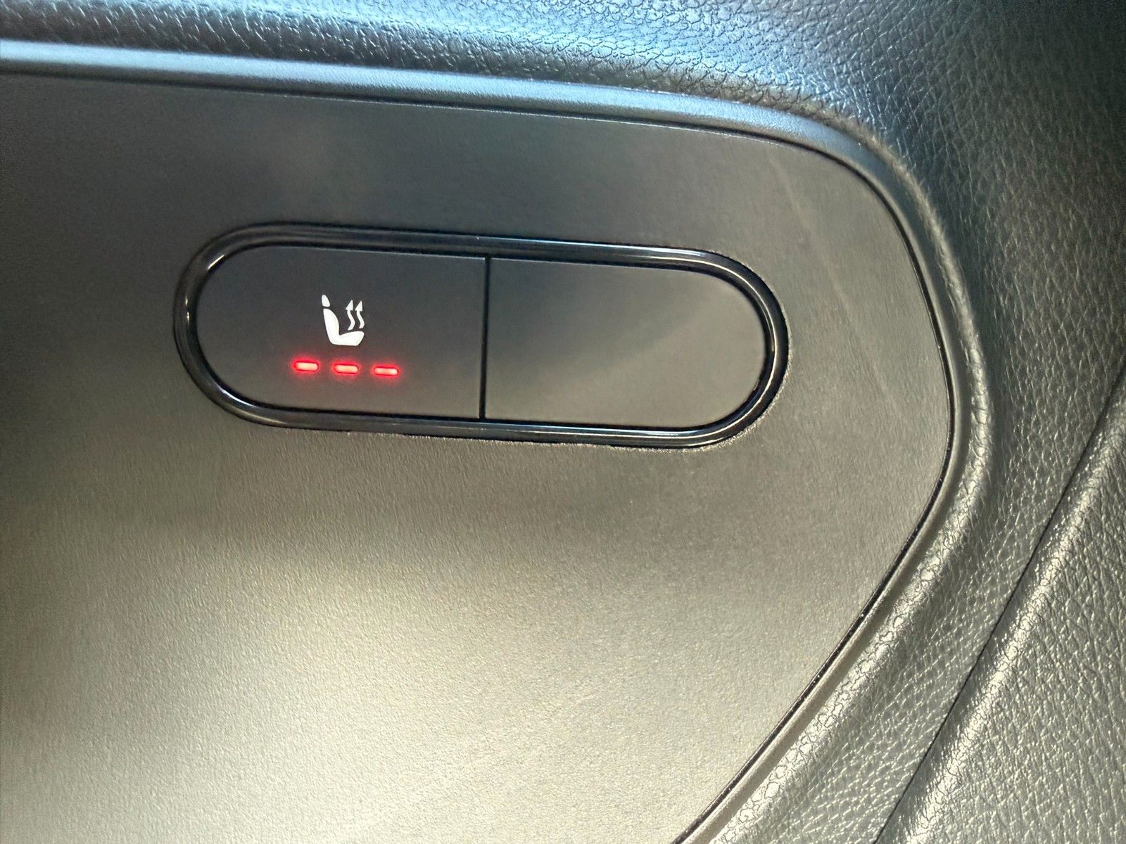 Fahrzeugabbildung Mercedes-Benz Sprinter 317 CDI 9G 4325 Klima Kamera LED