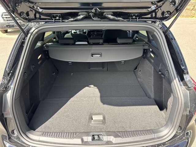 Fahrzeugabbildung Ford Focus 1,0l EcoBoost ST-Line X #RFK #Tempomat #Ea