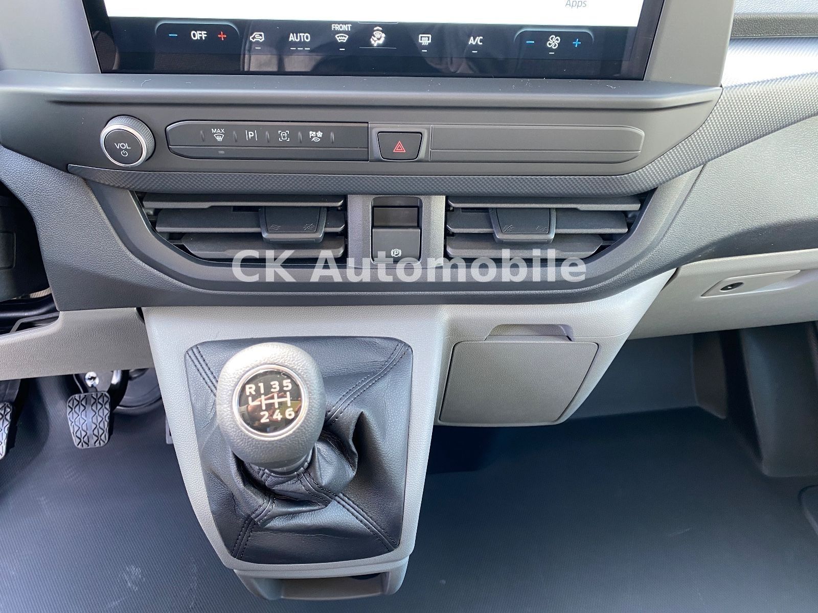 Fahrzeugabbildung Ford Transit Custom Kombi 2.0 Trend/9Sitze/Kamera