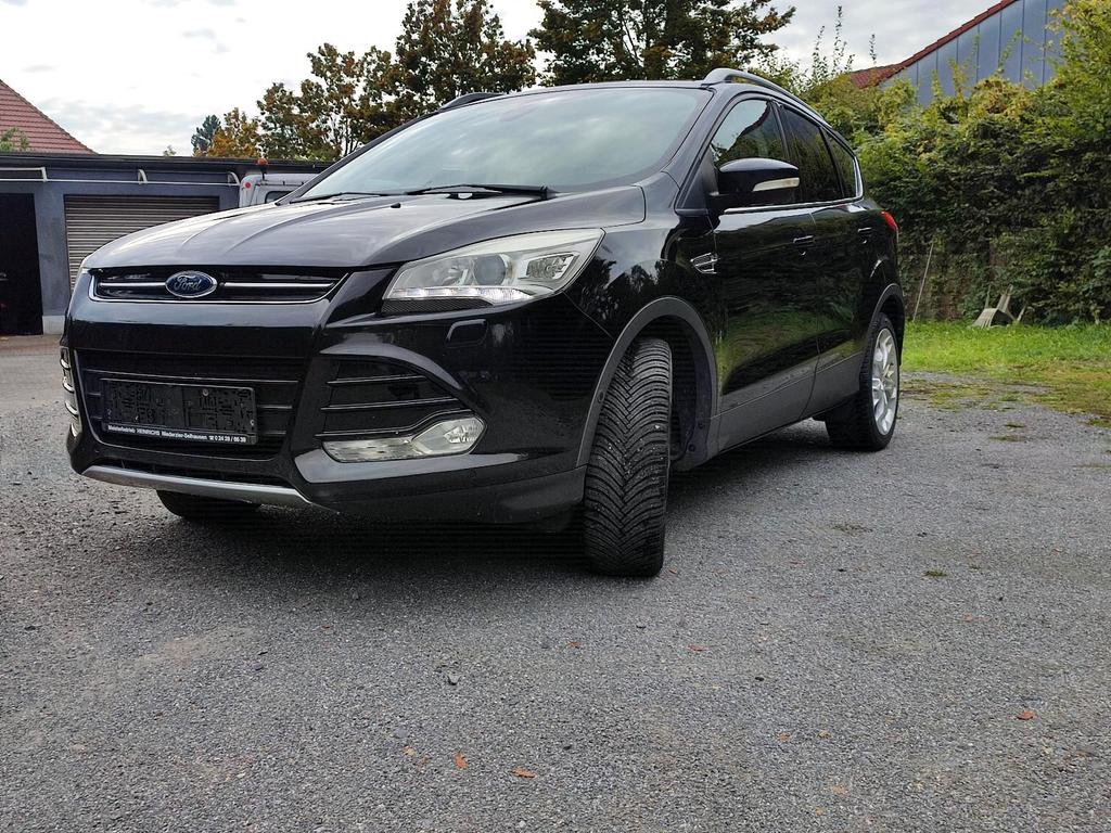 Ford Kuga Titanium,2.0 Liter 242 PS , Indi...