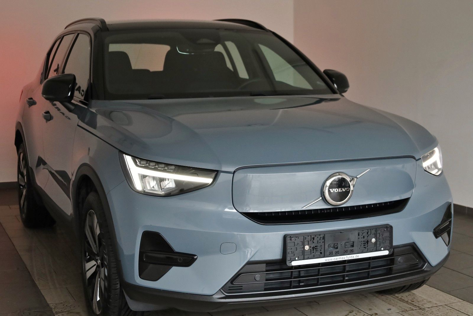 Fahrzeugabbildung Volvo XC40 Plus Recharge Navi,SH,StandHZ,Kamera,ACC
