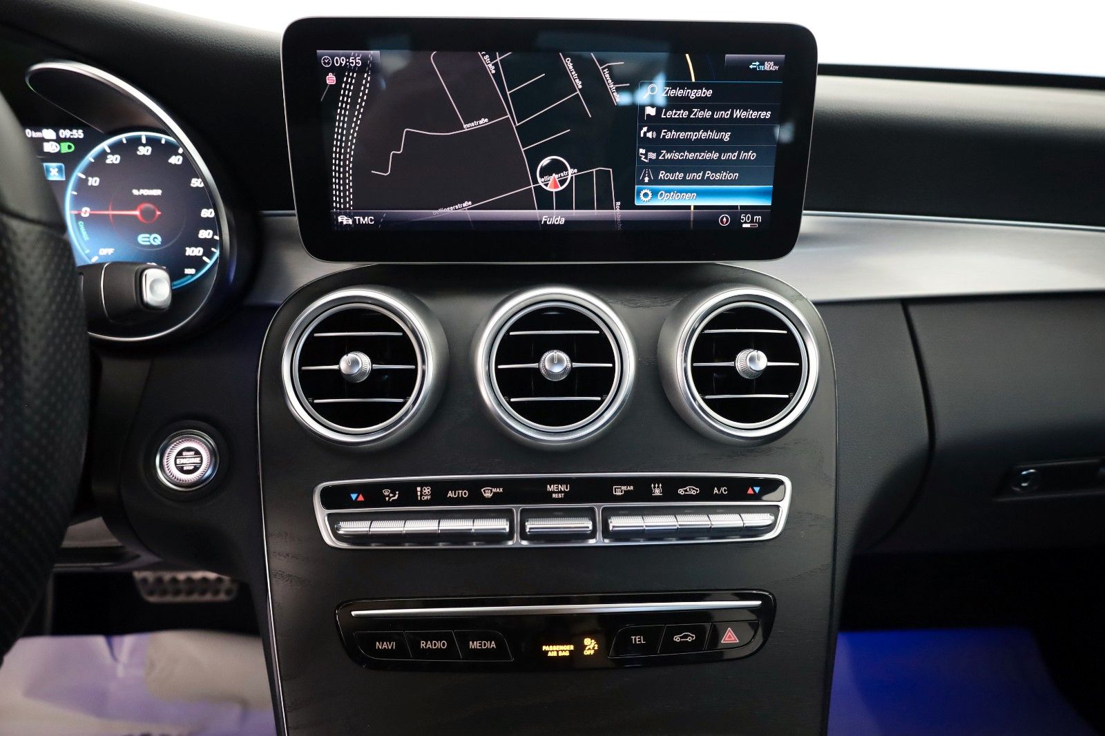 Fahrzeugabbildung Mercedes-Benz C 300 de Lim., AMG line,Leder,Navi,LED,SH,Kamera