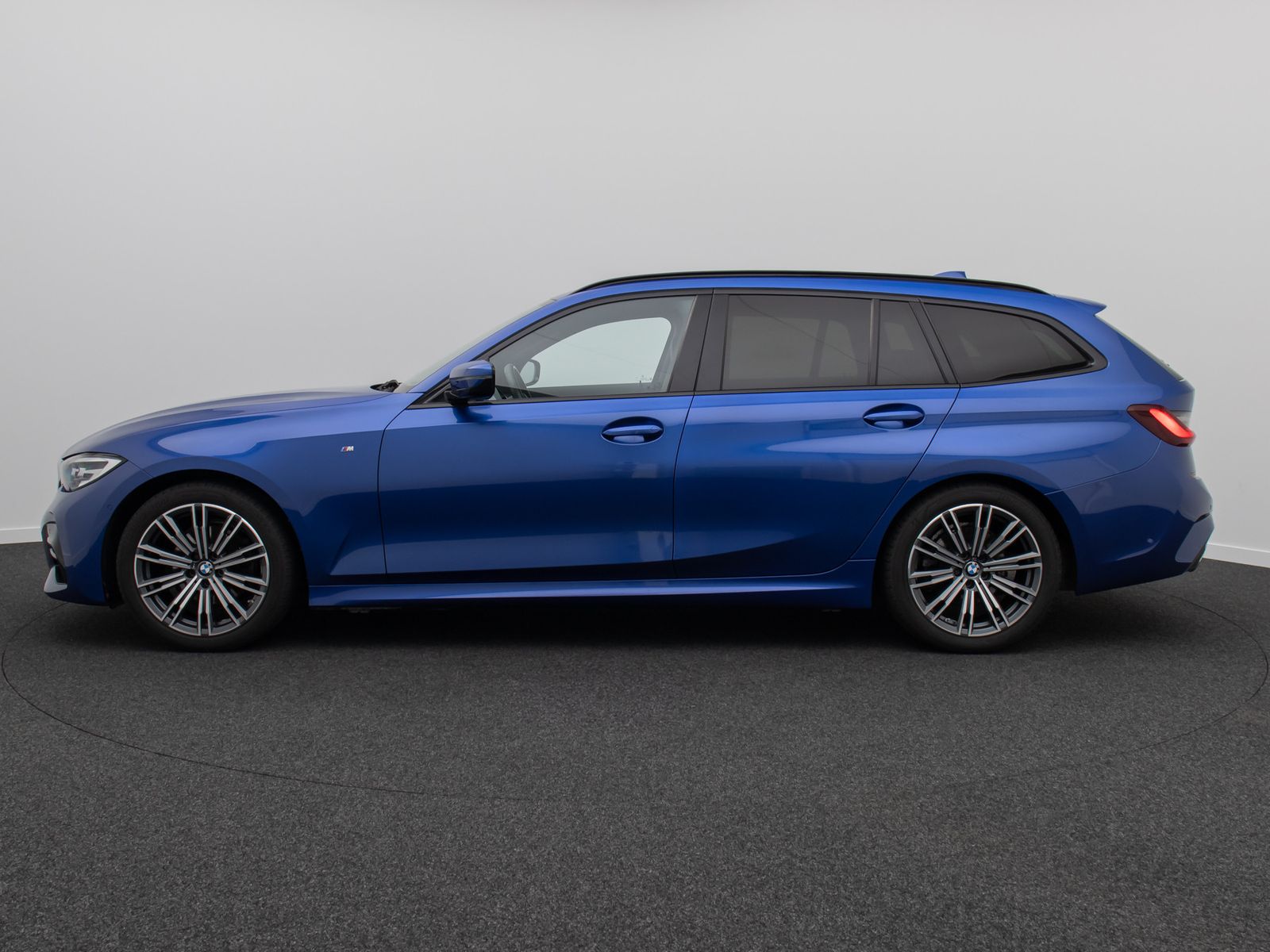 Fahrzeugabbildung BMW 320i M Sport Alarm DAB Kamera Komfort Standhzng