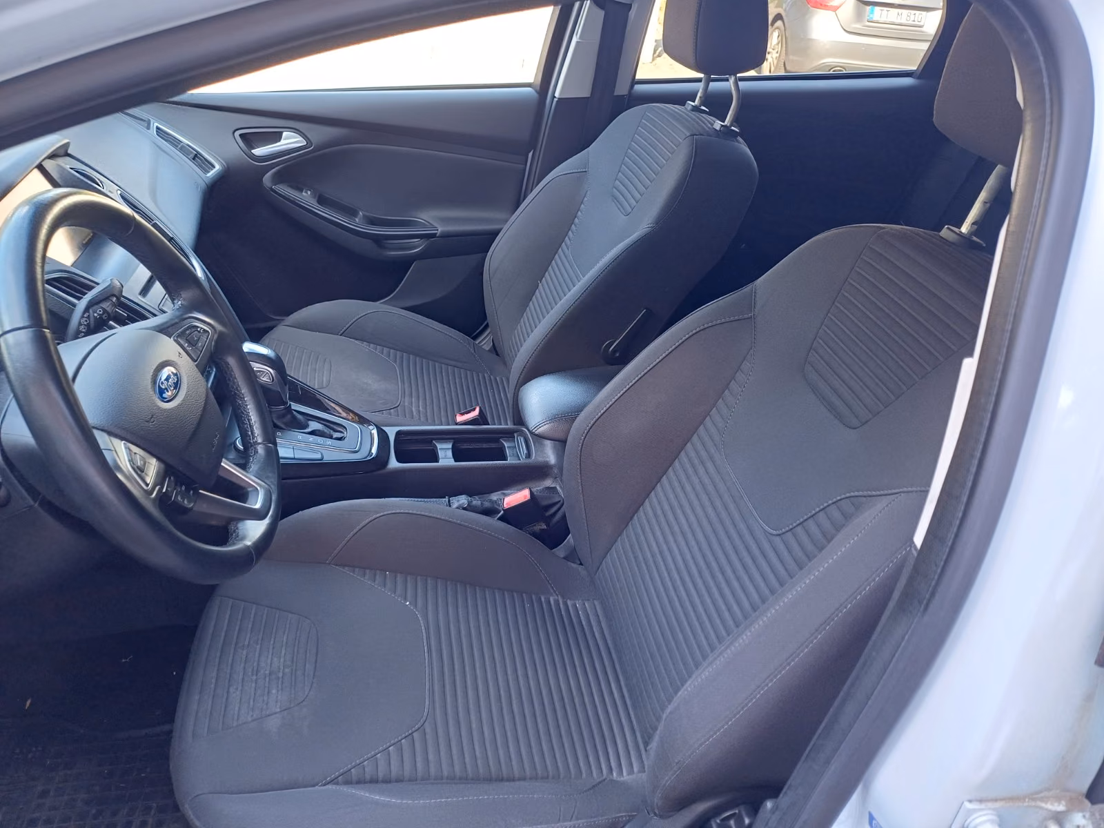 Ford Focus 2015 — photo 11