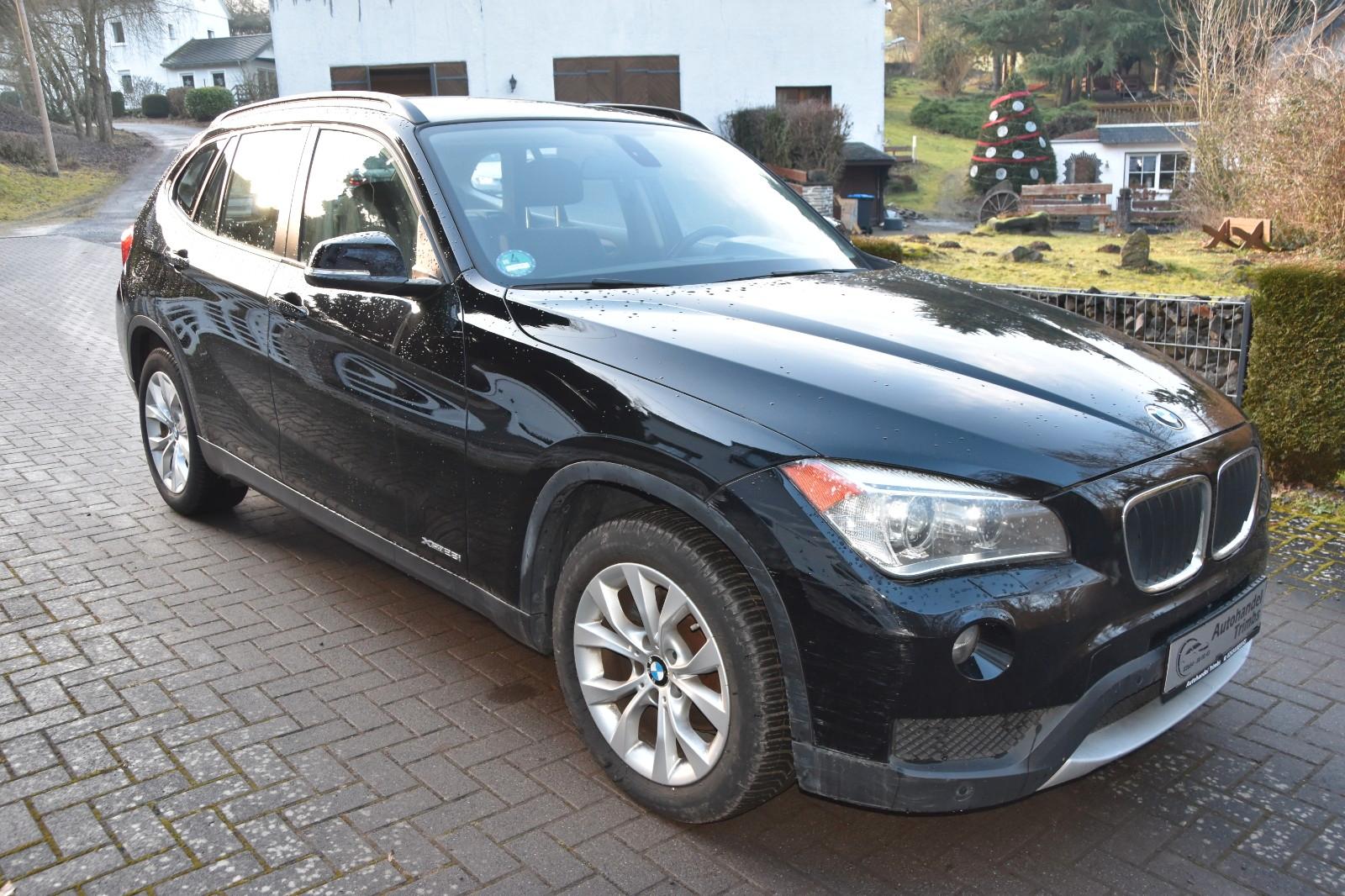 BMW X1 28 i xDrive   /AHK/Automatik/ 1.Hand