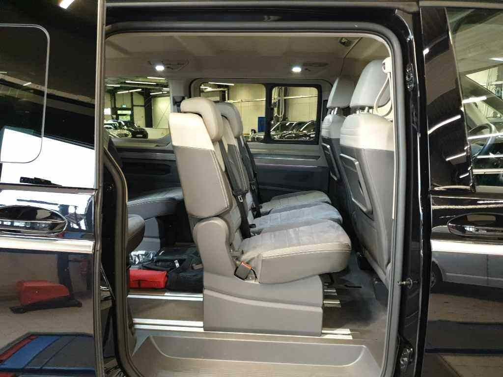 Fahrzeugabbildung Volkswagen T7 Multivan 2,0 TDI DSG Style °ACC°AHK°STANDHEIZ