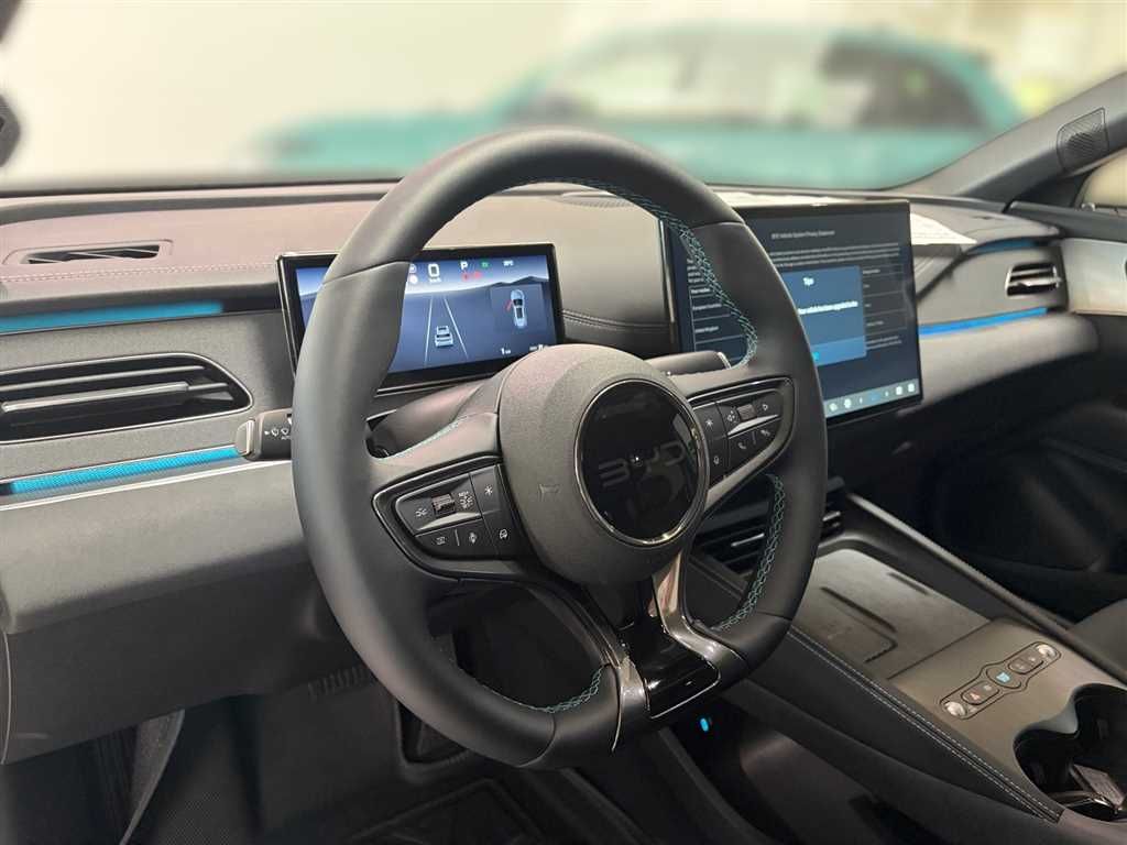 BYD SEAL 6