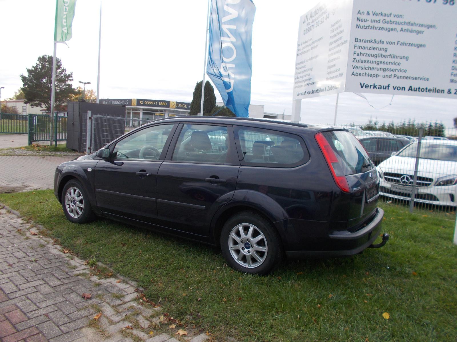 Ford Focus 2006 — interior