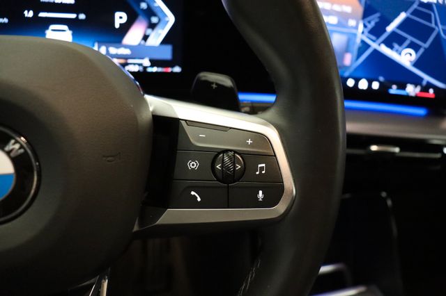 Fahrzeugabbildung BMW 218d Active Tourer M Sportpaket|1HAND|WIDESCREEN