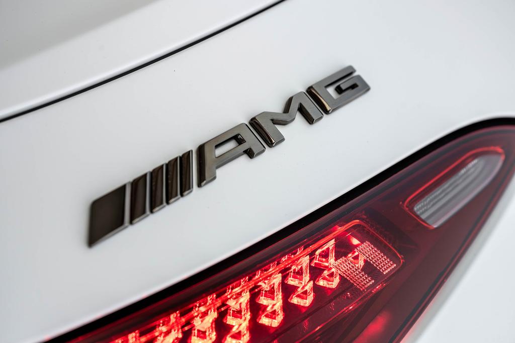 Mercedes-Benz SL 63 AMG