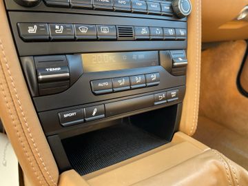 Fahrzeugabbildung Porsche 997.2 Carrera S Cabrio Leder Navi Sport Chrono