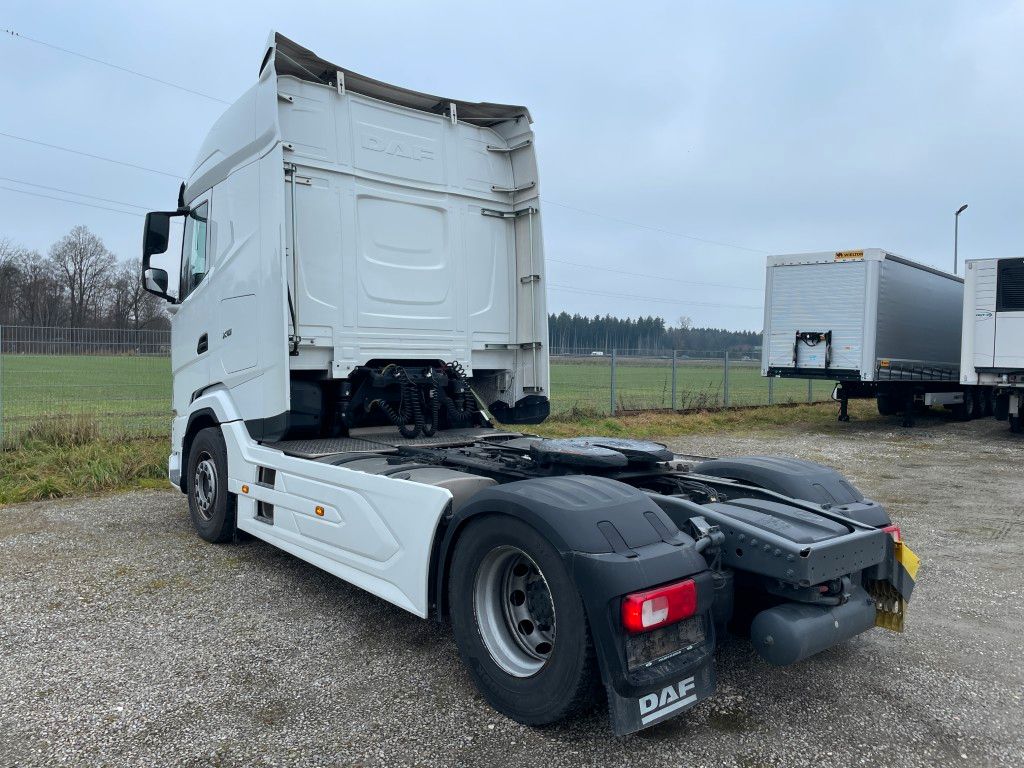 Fahrzeugabbildung DAF FT XG 530