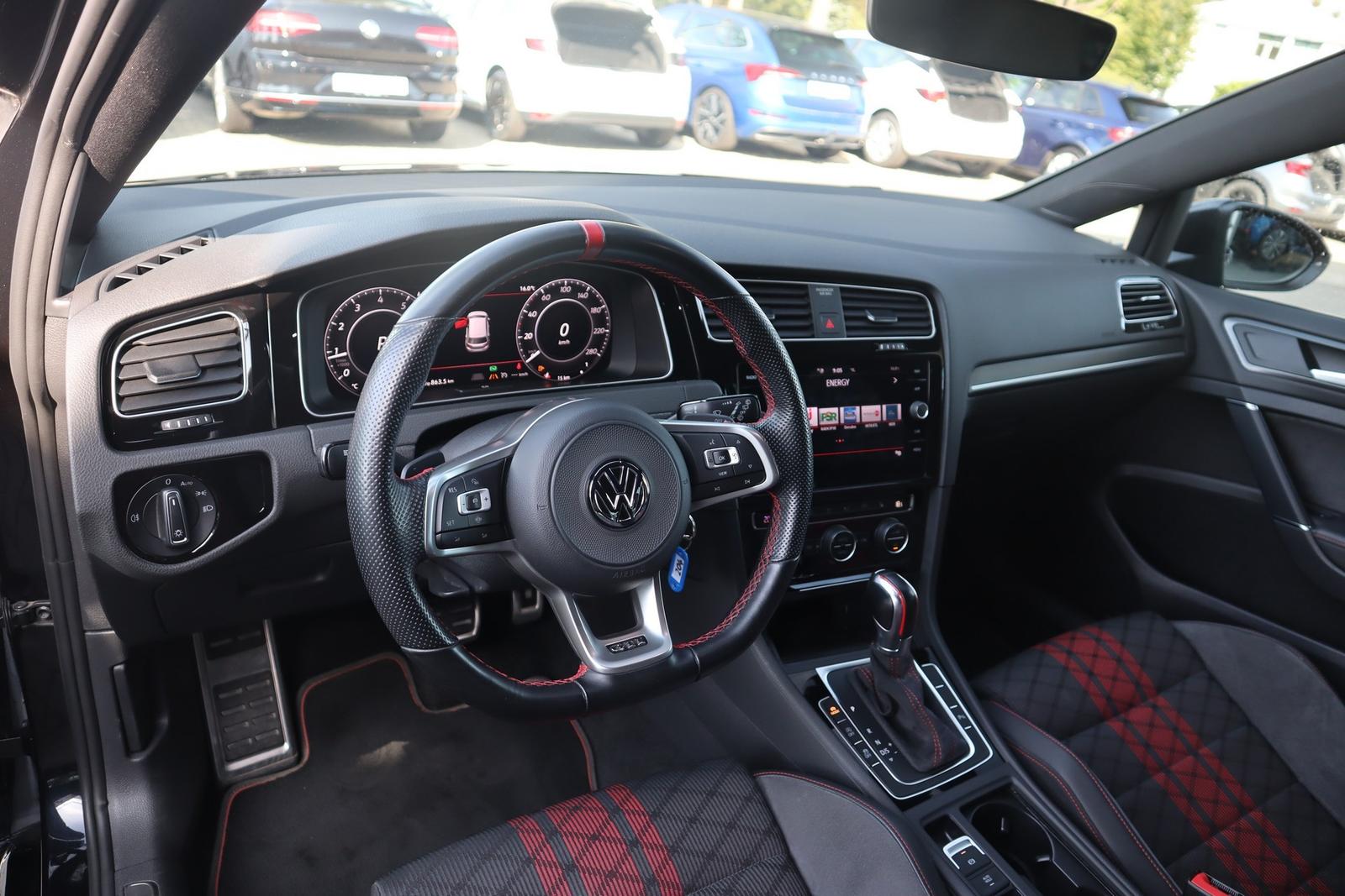 Volkswagen Golf VII 2.0 TSI GTI TCR LED Navi ACC Kamera USB