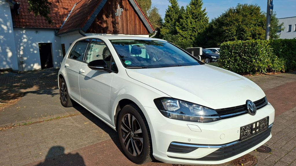 Image of Volkswagen Golf