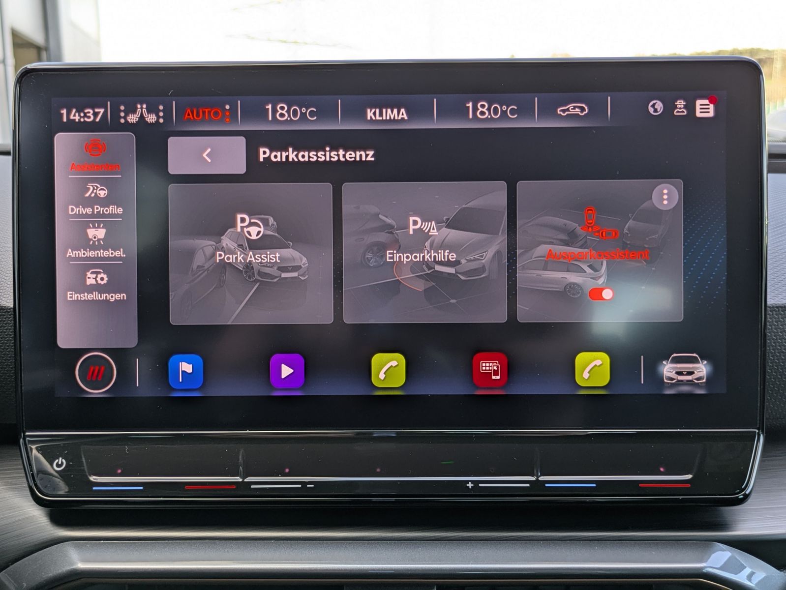 Fahrzeugabbildung CUPRA Leon 1.5 eTSI DSG MATRIX*PANO*ACC*DCC*KAM*WINTER