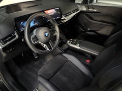 Fahrzeugabbildung BMW 220i Active Tourer -- M Sport/ ACC/ AHK/ HeadUp