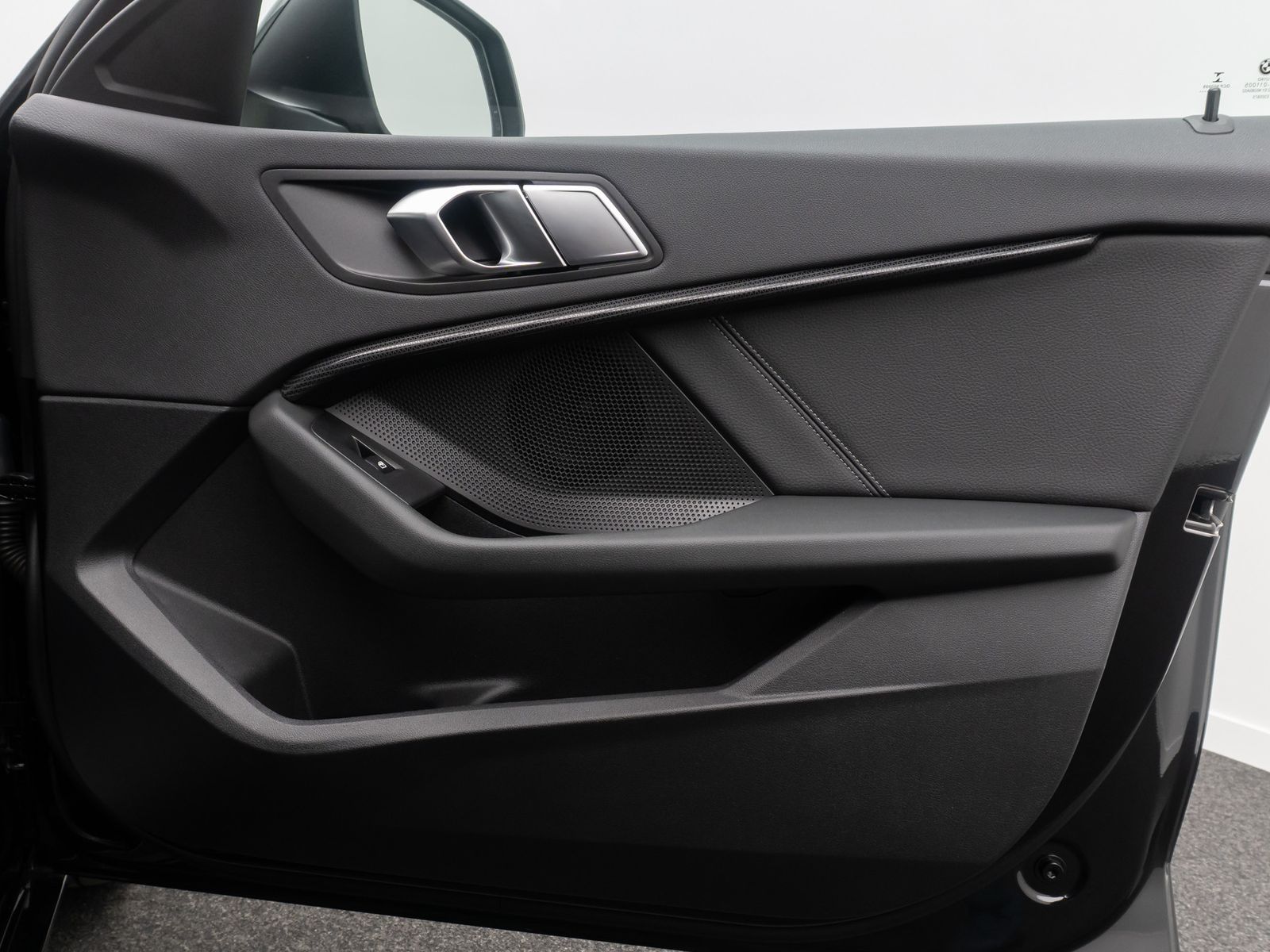 Fahrzeugabbildung BMW 118i Sport Line Kamera DAB Lenkradhzng Panorama