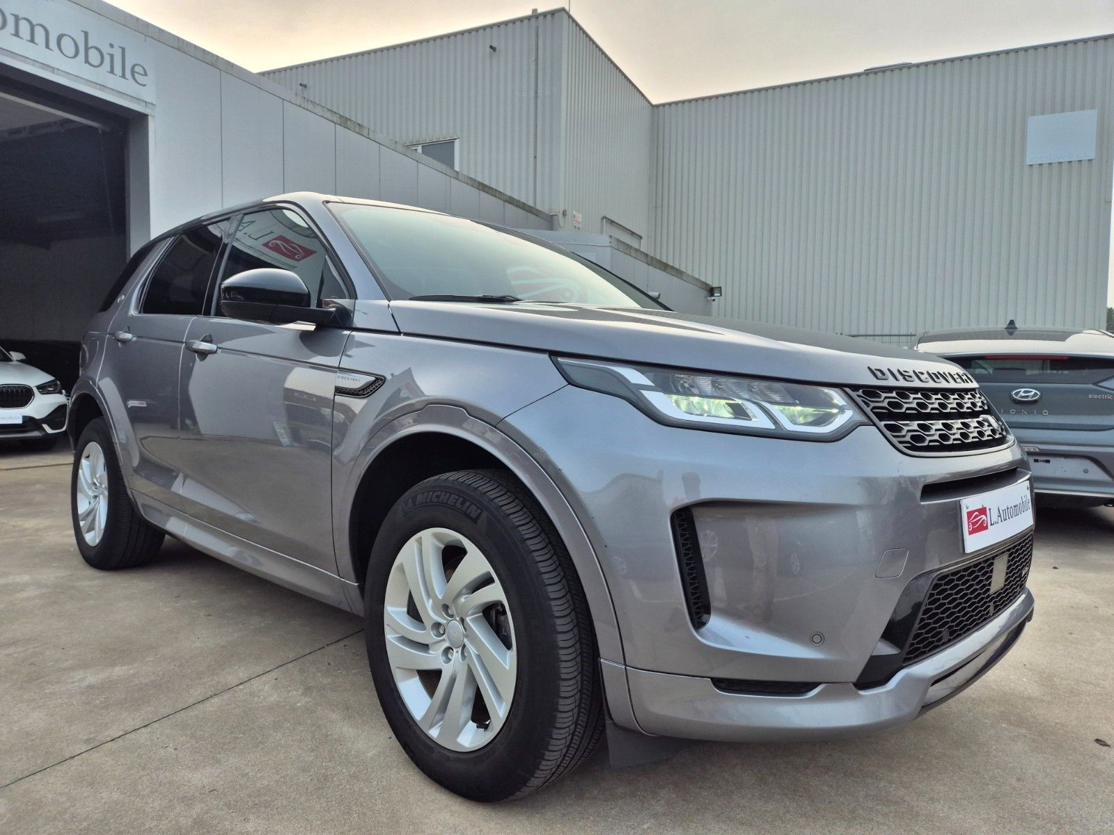 Land Rover Discovery Sport PHEV / 4WD / P300e / R-DYNAMC S imagem 2