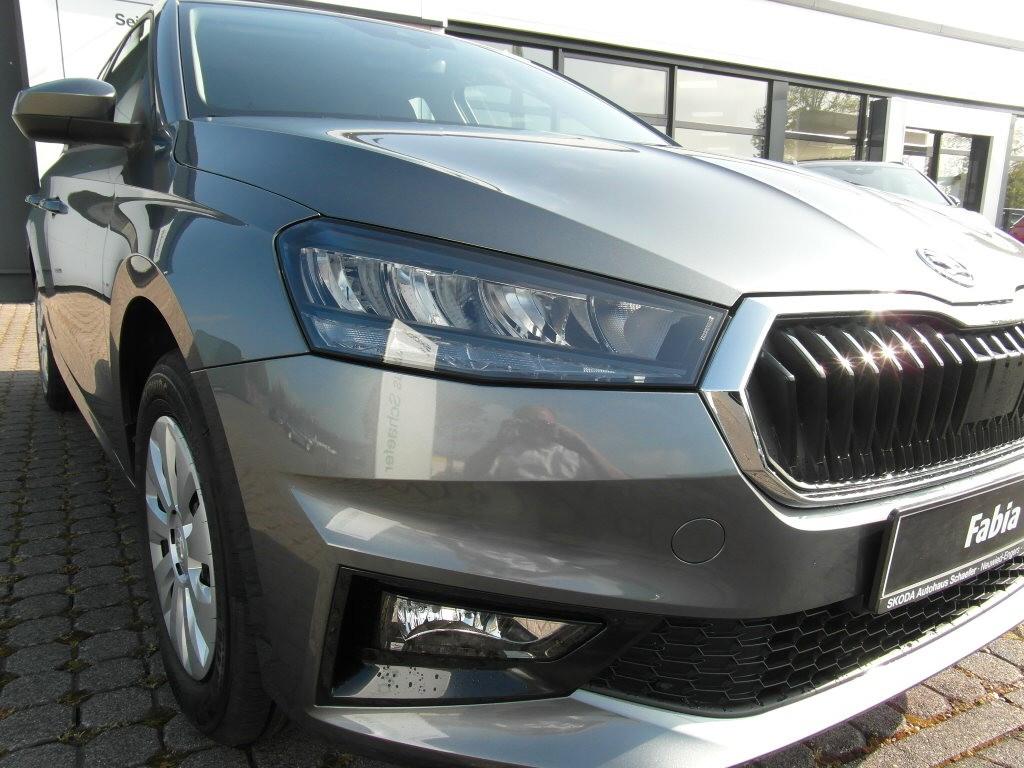 Skoda Fabia 1.0l TSI 70kW,SHZ,PDC,Klima,ZV,EFH,5 JGar.