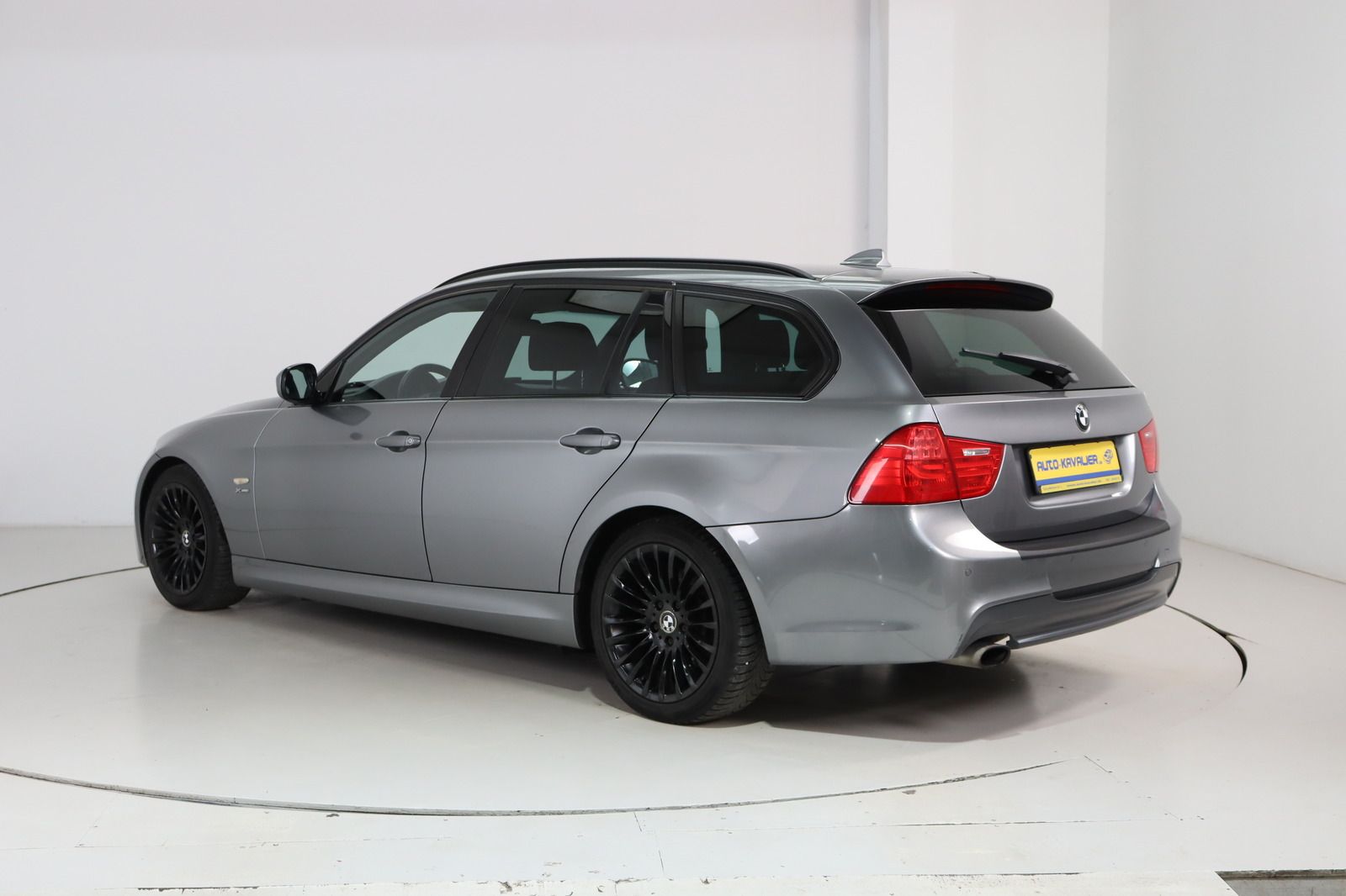 Fahrzeugabbildung BMW 320 d xDrive M-Paket * Xenon * Navi * Alcantara